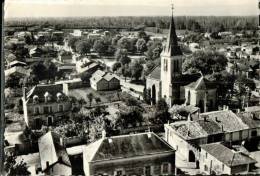 CPSM   BRIOUX SUR BOUTONNE   Un Coin Du Village  En 65 - Brioux Sur Boutonne