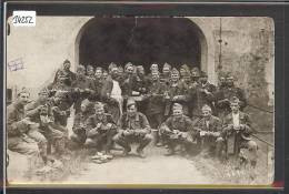 DISTRICT D'ORBE /// MILITAIRES DEVANT UNE FERME - COURS DE REPETITION DU 5 AU 19 MAI 1923 - B ( USURE ) - Orbe