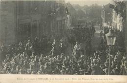 57 FORBACH ENTREE DES FRANCAIS LE 22/11/1918  LE DEFILE DES TROUPES DANS LES RUE DE LA VILLE - Forbach