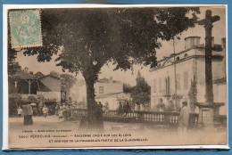 33 - VERDELAIS --  Ancienne Croix Sur Les.....et Arrivée De La Procession.... - Verdelais