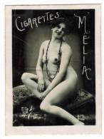 CHROMO CIGARETTES MELIA ALGER PIN UP : "Femme Nue Et Son Collier" - Seins Nus - Melia