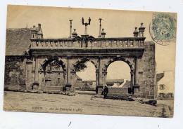 K22 - SIZUN - Arc De Triomphe (1906) - Sizun