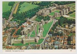 WINDSOR - THE CASTLE FROM THE AIR - NO USED CARD - Windsor Castle