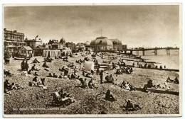 WORTHING : THE BEACH, LOOKING EAST / ADDRESS - BOURNEMOUTH, WELLINGTON ROAD (KIDD) - Worthing