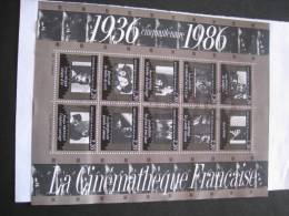 FRANCE 1986.. BLOC 10 TIMBRES SUR CARTE. CINEMA. CINEMATHEQUE. TRUFFAUT. RENOIR. PAGNOL. SIGNORET. DELON. ACTEURS - Afgestempeld