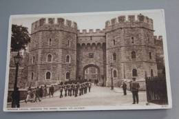 Windsor Castle, Changing The Guard, Henri VIII Gateway, The Photochrom - Windsor Castle