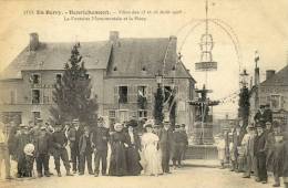 CPA(18)  HENRICHEMONT Fetes Des 15 Et 16 Aout1908    La Fontaine Monumentale Et La Place - Henrichemont