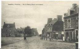 Mayenne :  LANDIVY :  Vue  Du  Bourg  ( Route De  Saint  Hilaire ) - Landivy