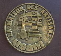Médaille La Maison Des Artisans USAM 1938-1988 -  56 Morbihan Bronze Massif - Professionals/Firms