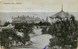 PENARTH. BELLA VEDUTA DI ALEXANDRA PARK CON ELEGANTI EDIFICI LIBERTY . CARTOLINA DEL 1912 - Glamorgan