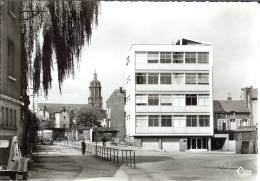 57 - Moselle - HAYANGE - Rue De La Fontaine  - Dentelée  - Format 10,5 X 14,8 - Hayange