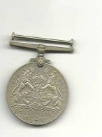 Medaille-georgivs Vi D G Br Omn Rex F D Ind Impthe Dffence Medal-(1939-1945) - Gran Bretaña