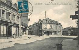 02 HIRSON RUES DE L'HOTEL DE VILLE ET DE CHARLEVILLE - Hirson