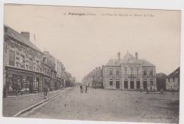 Putanges   La Place Du Marché Et L'hotel De Ville - Putanges