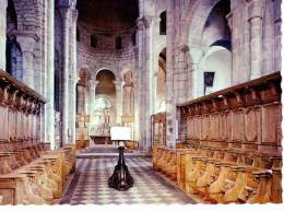 CPM   23     CHAMBON SUR VOUEIZE     EGLISE ROMANE    TRANSEPT CHOEUR STALLES - Chambon Sur Voueize