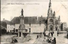 56....MORBIHAN.....ST ANNE  D. AURAY...LA FONTAINE...LE MARCHE.....NON..ÉCRITE .. .. . . ‹(•¿• )› - Sainte Anne D'Auray