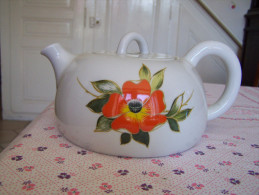 GRANDE THEIERE Ou POT A EAU Forme BOUILLOIRE En PORCELAINE épaisse +1kg  De FRANCE à Grosse Fleur - Teapots