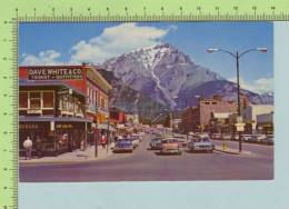 Old Car  (  Banff Avenue And Cascade Mountail ) Post Card Carte Postale - Banff