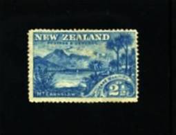 NEW ZEALAND - 1898 FIRST PICTORIAL  2½ D. BLUE  WAKITIPU NO WMK  MINT LITTLE THIN SPOT - Ungebraucht