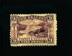 NEW ZEALAND - 1899 FIRST PICTORIAL  9 D. PURPLE  PERF. 11  NO WMK  MINT - Ongebruikt