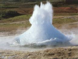 (543) Island - Islande  -  Geyser - IJsland