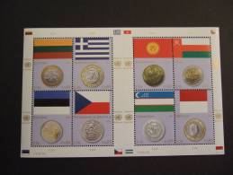 UNITED NATIONS VIENNA, WIEN  2011   FLAGS AND COINS     BLOCK    MNH **   (10520-520/015) - Ungebraucht