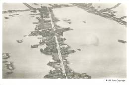 PAYS-BAS.  HOLLANDE.   VIEW OF THE REEUWIJKSE PLASSEN NEAR GOUDA. VUE AERIENNE. - Gouda