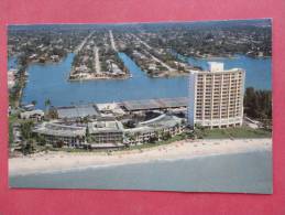 > FL - Florida > Naples  La Playa Beach & Racquet Inn  -- Ref 847 - Naples