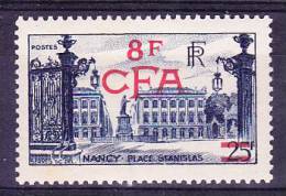 Reunion CFA N°301 Neuf Charniere - Nuevos