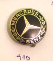 MERCEDES BENZ  * Gold Color * (made In West Germany ) -automobile Motoring, Voiture Car Auto 2.00 Cm - Mercedes