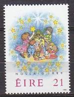 Q0941 - IRLANDE IRELAND Yv N°700 ** NOEL - Neufs