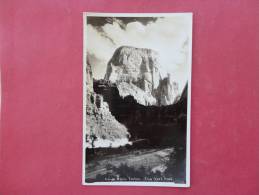 Rppc    > UT - Utah > Zion   -   Great White Throne 1937 Cancel --ref  884 - Zion
