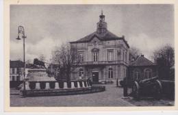 Leopoldsburg - Bourg- Leopold Maison Communale Et Monument Du Souvenir" - Leopoldsburg