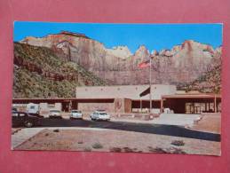 Utah > Zion  National Park  Visitor Center  Not Mailed   Ref 902 - Zion