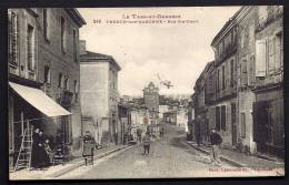 CPA ANCIENNE- FRANCE- VERDUN-SUR-GARONNE (82)- RUE STE-CROIX AVEC BELLE ANIMATION- GROS PLAN- COMMERCE- - Verdun Sur Garonne