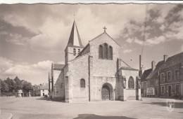 58 - ST SAINT PIERRE LE MOUTIER - L´église. CPSM - Saint Pierre Le Moutier