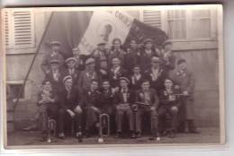 45 COURTENAY - Groupe De Joyeux Conscrits CLASSE 1936 - 37 Devant Drapeau - Trompettes Clairons - CARTE PHOTO - Courtenay