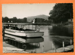 57 METZ LA MOSELLE ET LE MONT SAINT QUENTIN  Bateau De  Voyageurs Drapeau - Metz Campagne