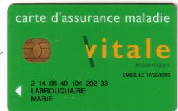 FRANCE CARTE A PUCE CHIP CARD CARTE SANTE VITALE GESUNDHEIT NOMINATIVE WITH NAME - Cartes De Salon Et Démonstration