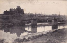 Cp , 64 , BIDACHE , Le Pont Sur La Bidouze Et Les Ruines Du Château Des Ducs De Gramont (XIe S.) - Bidache