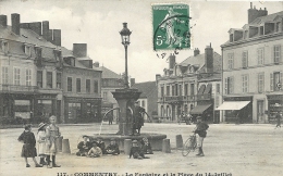 Allier : Commentry, La Fontaine Et La Place Du 14 Juillet, Belle Carte - Commentry