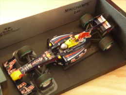 Minichamps 110100105, Red Bull Racing RB6, Abu Dhabi GP 2010, World Champion, S. Vettel, 1:18 - Minichamps