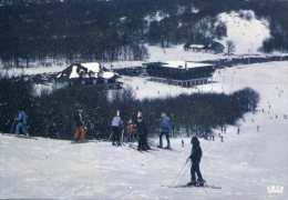 LAGUIOLE - LES PISTES DE SKI DU BOUYSSOU - Laguiole