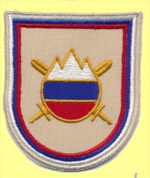 SLOVENIA, SLOVENIAN  ARMY  PATCH FOR DESERT UNIFORM, AFGANISTAN, COAT OF ARMS - Stoffabzeichen