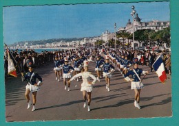 06 Nice  Le Bataillon De Charme De La Côte D´ Azur   Jolies Majorettes - 2 Scans -   état : Tb - Voyagé 1966 - Markets, Festivals