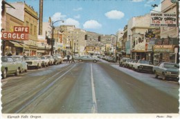 Klamath Falls OR Oregon, Street Scene, Auto, Cafe & Business District Signs, C1970s Vintage Postcard - Otros & Sin Clasificación