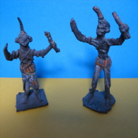 2 Figurines Orientales. - Figuren