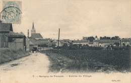 ( CPA 77 )  SAVIGNY LE TEMPLE  /  Entrée Du Village  - - Savigny Le Temple