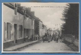 61 - BAZOCHES Sur HOENE --  Le Bas Du Bourg - Bazoches Sur Hoene