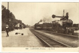 Carte Postale Ancienne Laroche - La Gare - Chemin De Fer - Laroche Saint Cydroine